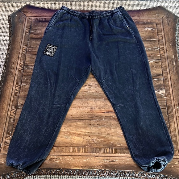 Legends Black Tye-Dye jogger sweat pants - Picture 2 of 11